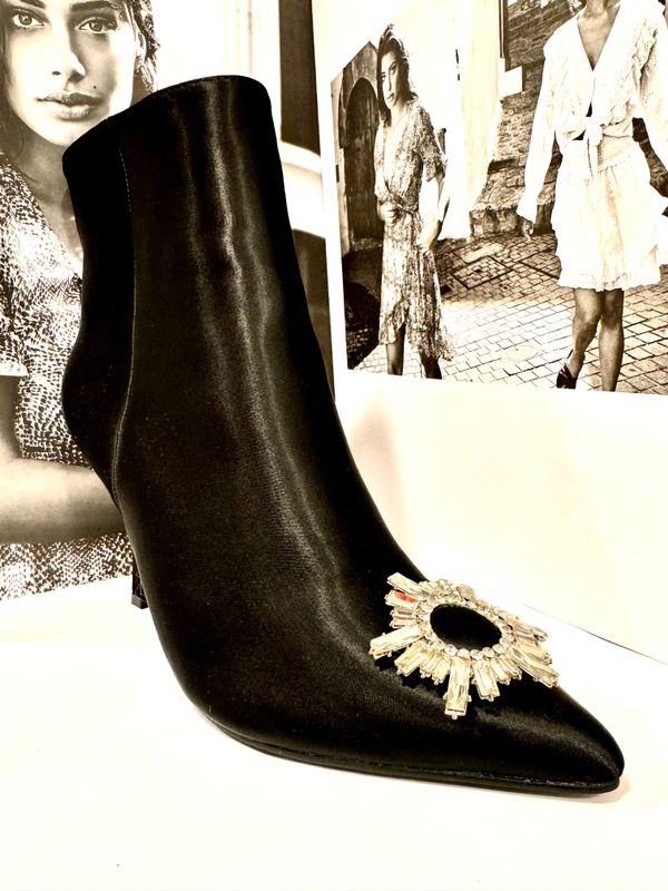 Carrie Pumps