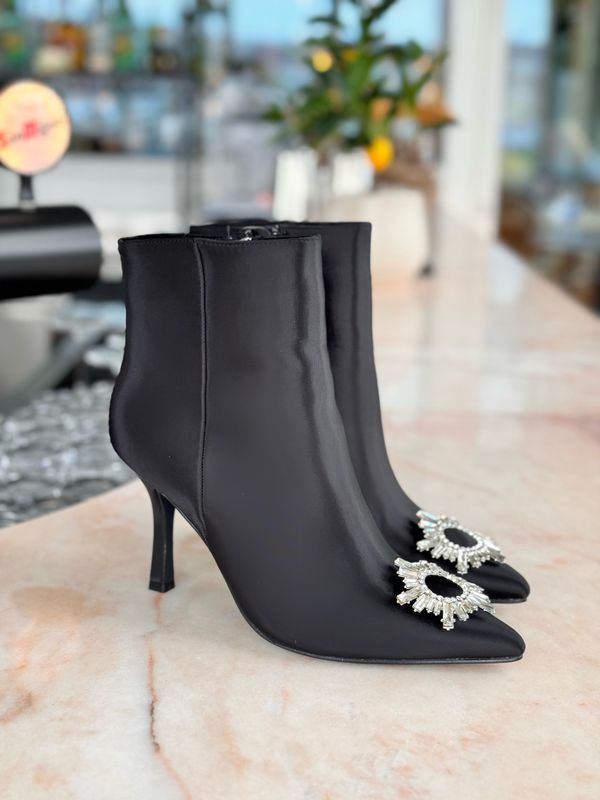 Carrie Pumps