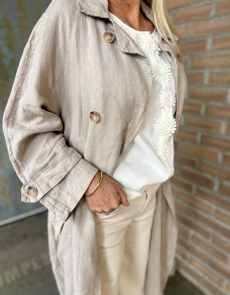 Attitude Linen Coat Reunion