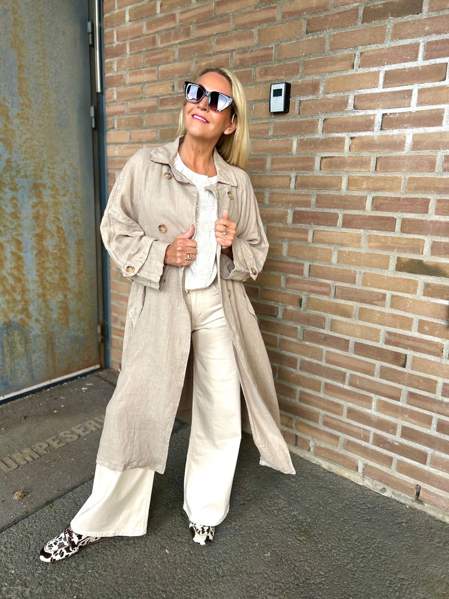 Attitude Linen Coat Reunion